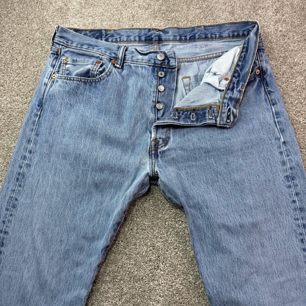 Levi's 501 Original Button‎ Fly Jeans Men's 32x30 Distressed Faded Denim